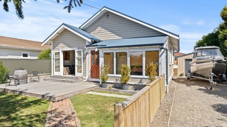 7 Linton Street, Mayfield, Blenheim - Carousel 1