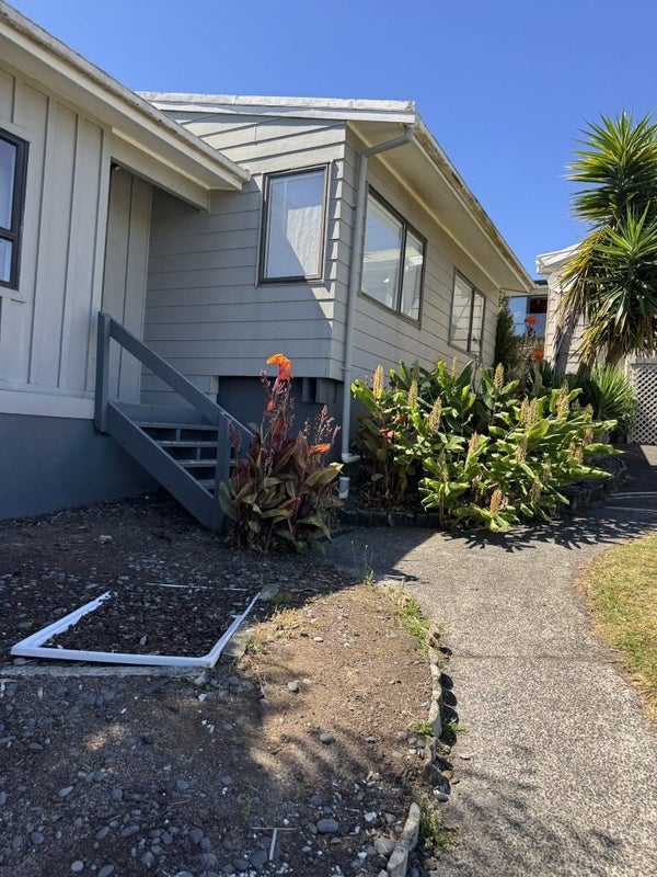 11 Costar Place, Wiri, Auckland - Carousel 1