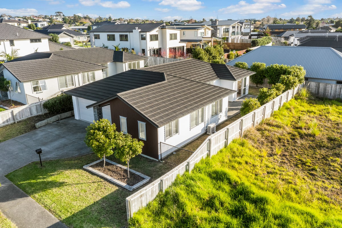 62 Constellation Avenue, Beachlands, Auckland - Carousel 35