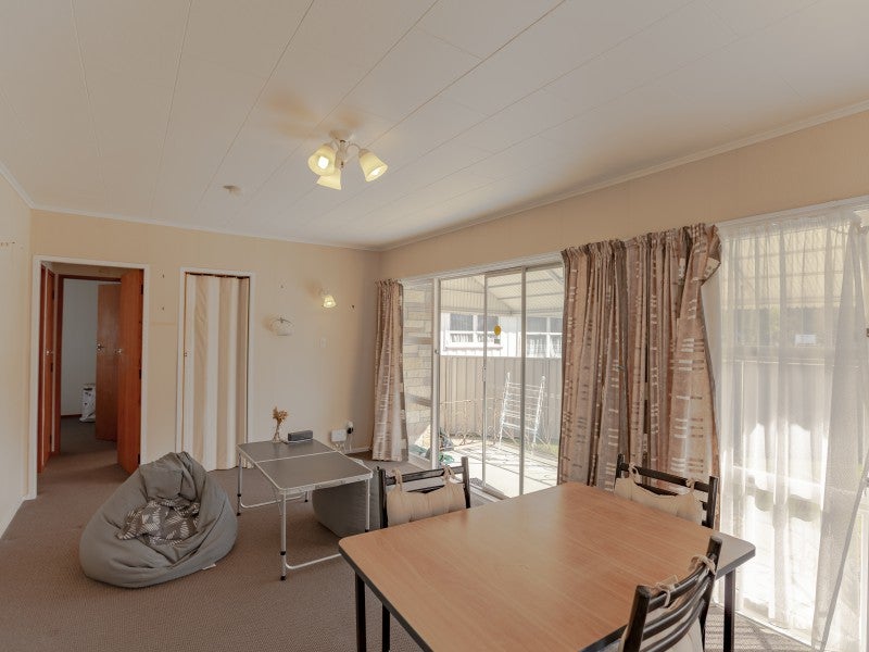 1/43 Riverbend Road, ONEKAWA, NAPIER - Carousel 2