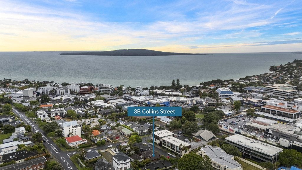1/3 Collins Street, Takapuna, Auckland - Carousel 1