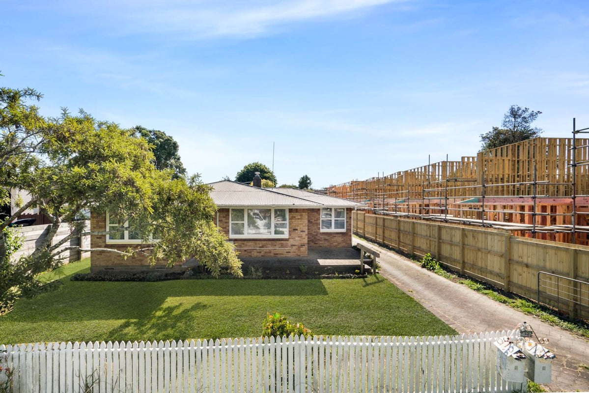 427 Great South Road, Opaheke, Papakura - Carousel 2