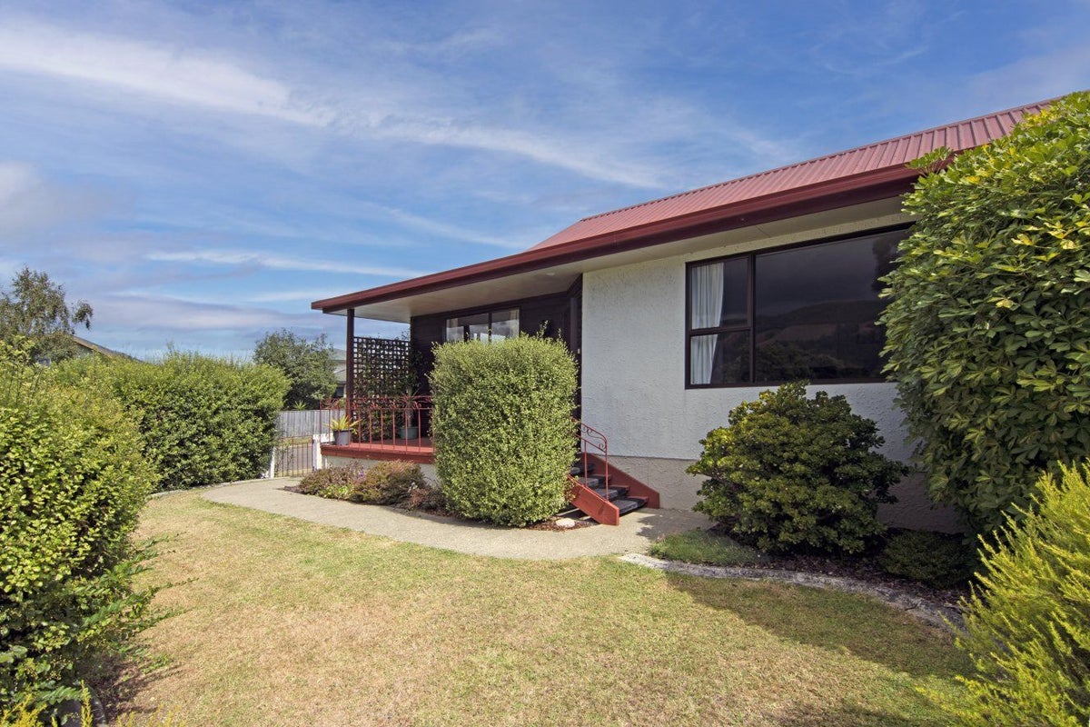 2 Dundas Street, The Wood, Nelson - Carousel 2