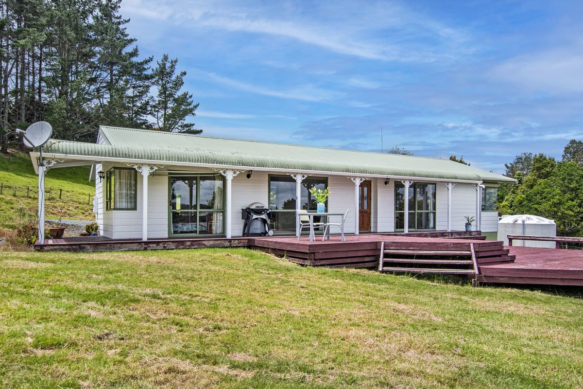 111 Snooks Road, Whangarei - Carousel 2