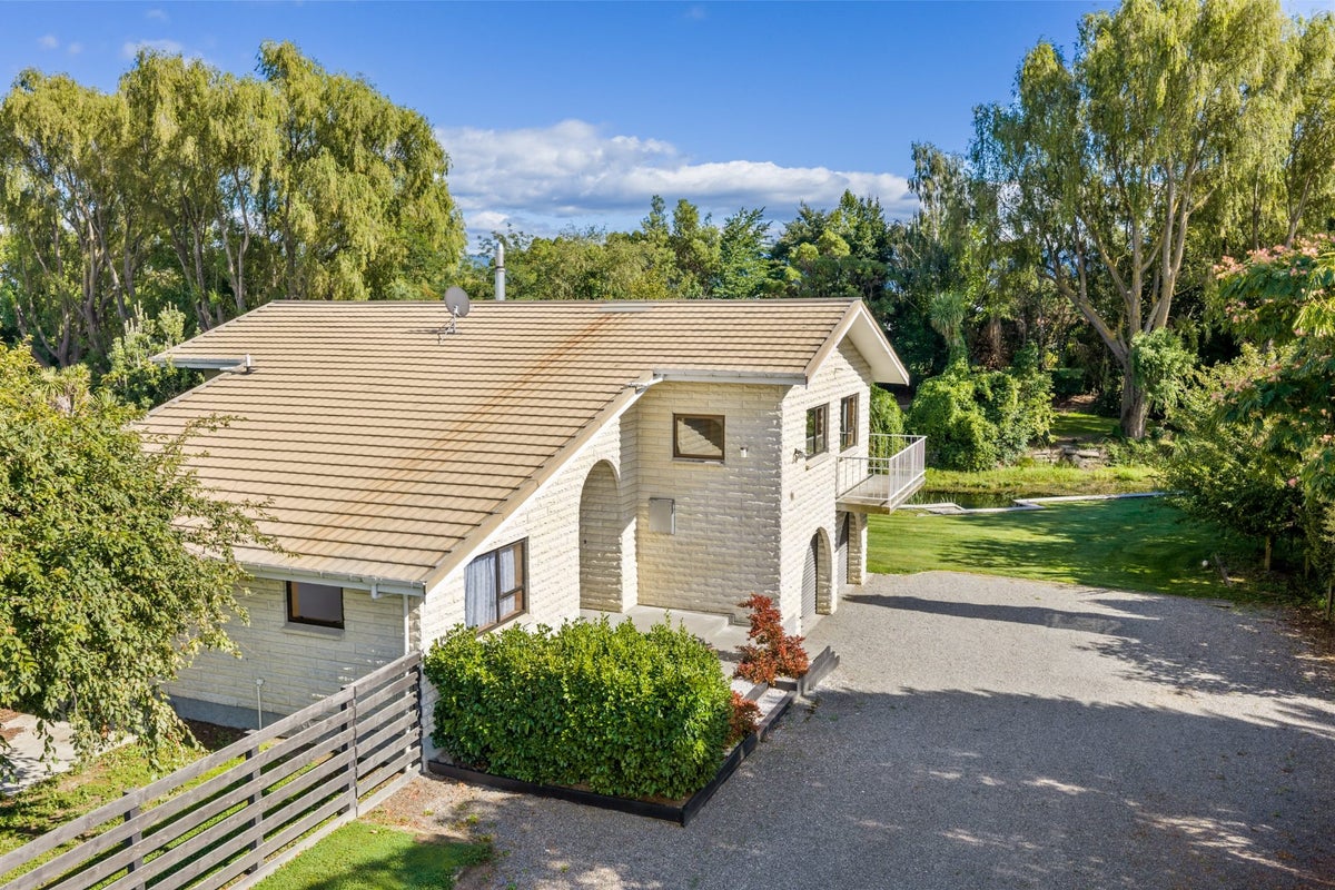 99 Dillons Point Road, Islington, Blenheim - Carousel 2