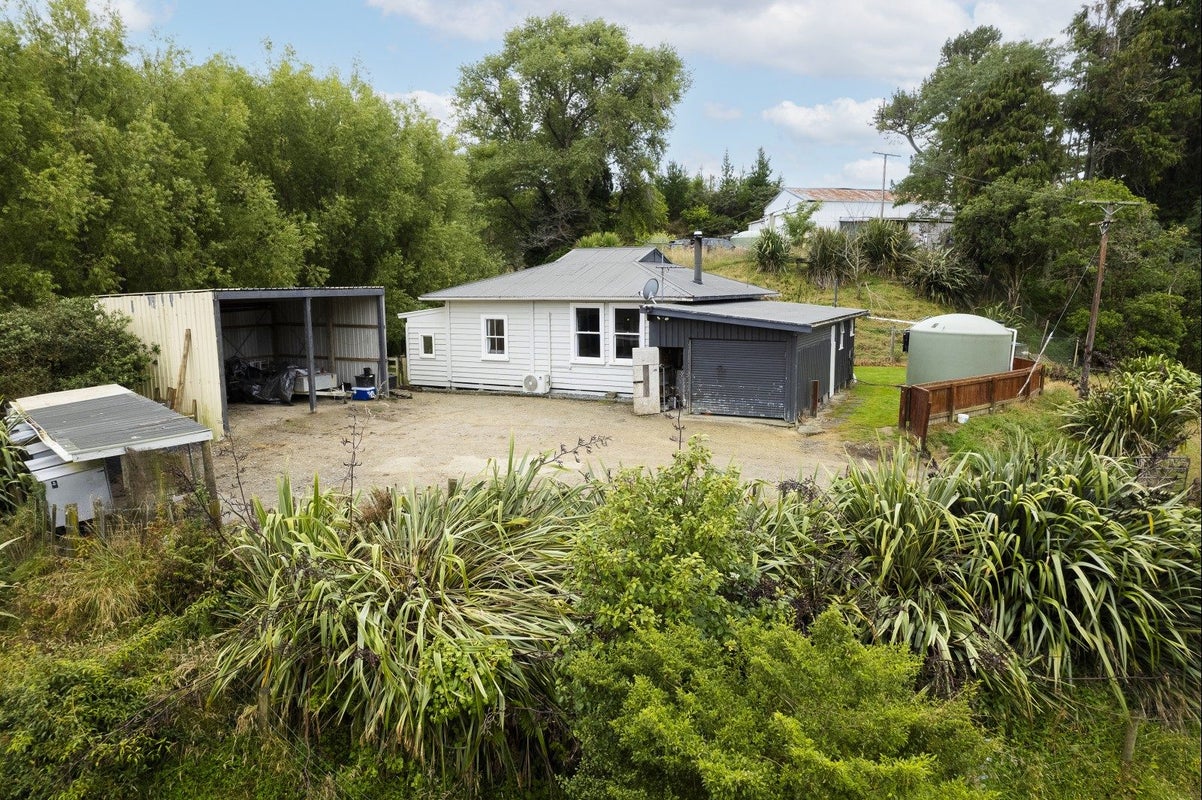 1235 Panikau Road, Gisborne - Carousel 42