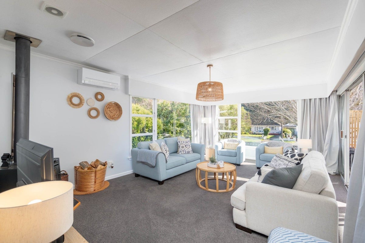 15 Black Beech Street, Birchville, Upper Hutt - Carousel 2