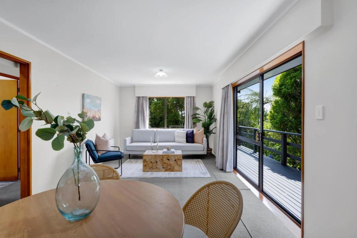 263B Huatoki Street, Upper Vogeltown, New Plymouth - Carousel 2