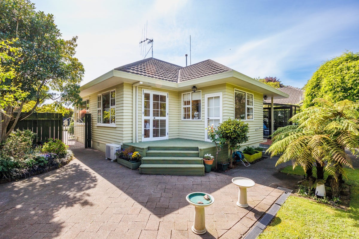 234 Victoria Avenue, Hokowhitu, Palmerston North - Carousel 2