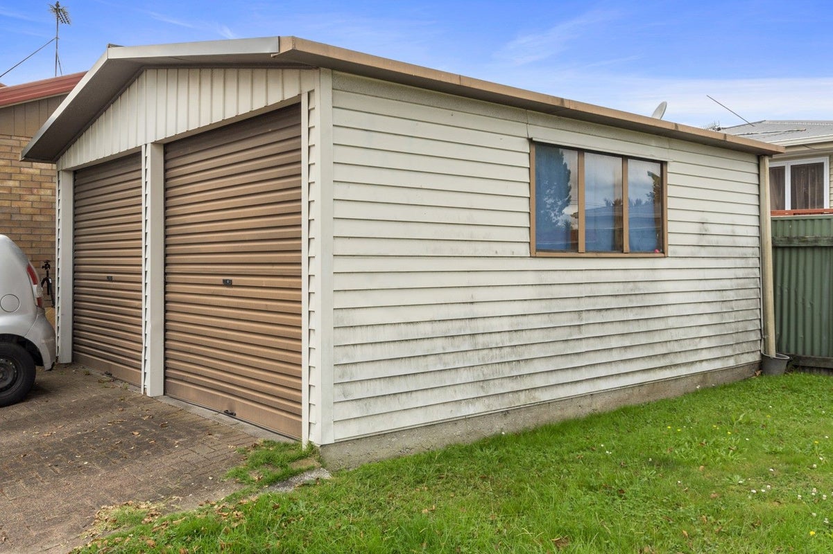 9A Saxbys Road, Glenview, Hamilton - Carousel 9