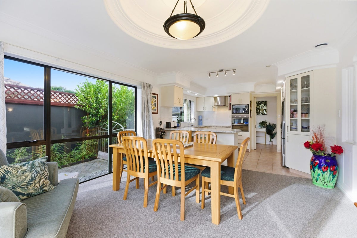 35 Ocean Crest, Papamoa Beach, Papamoa - Carousel 2