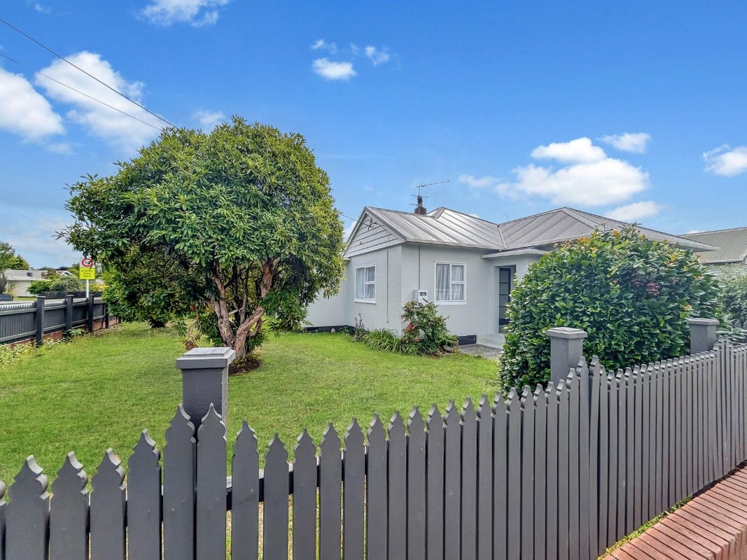 36 South Road, Kuripuni, Masterton - Carousel 1