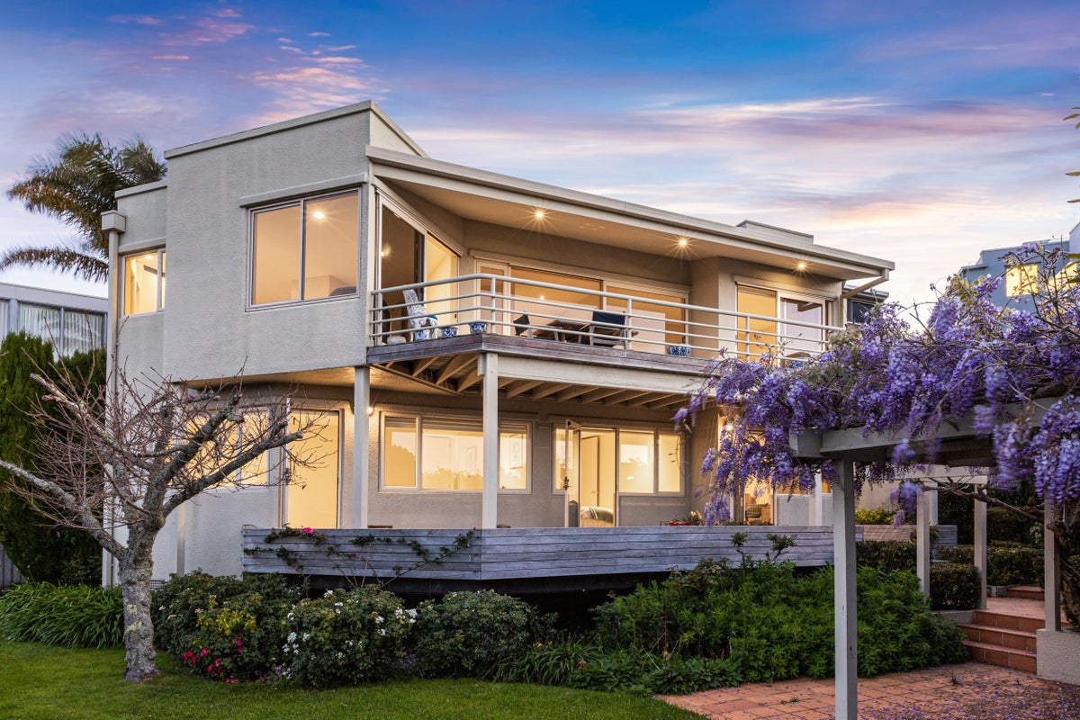 30A Karori Crescent, Orakei, Auckland - Carousel 1