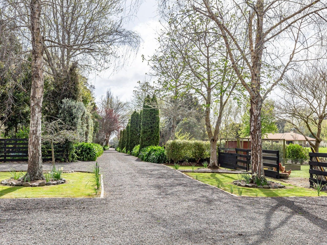 80 Avenue North Road, Levin, Levin - Carousel 2