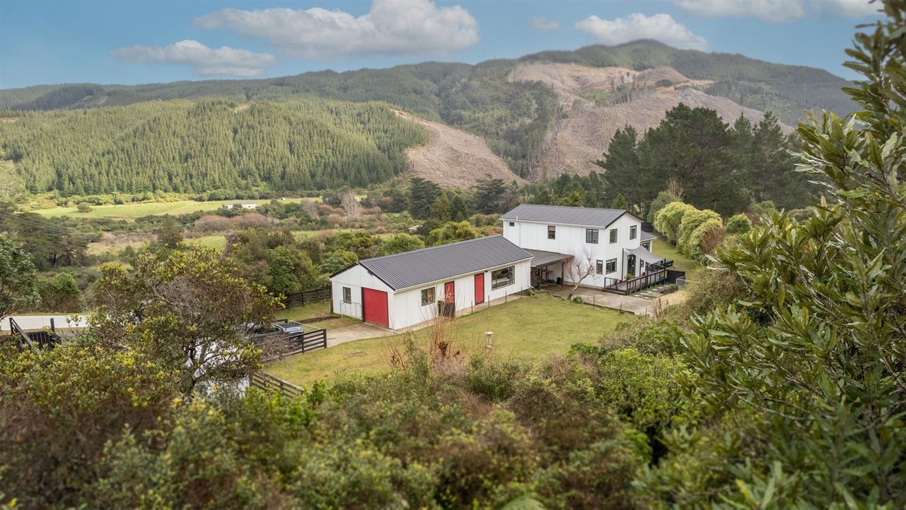 1258 Akatarawa Road, Akatarawa, Upper Hutt - Carousel 1