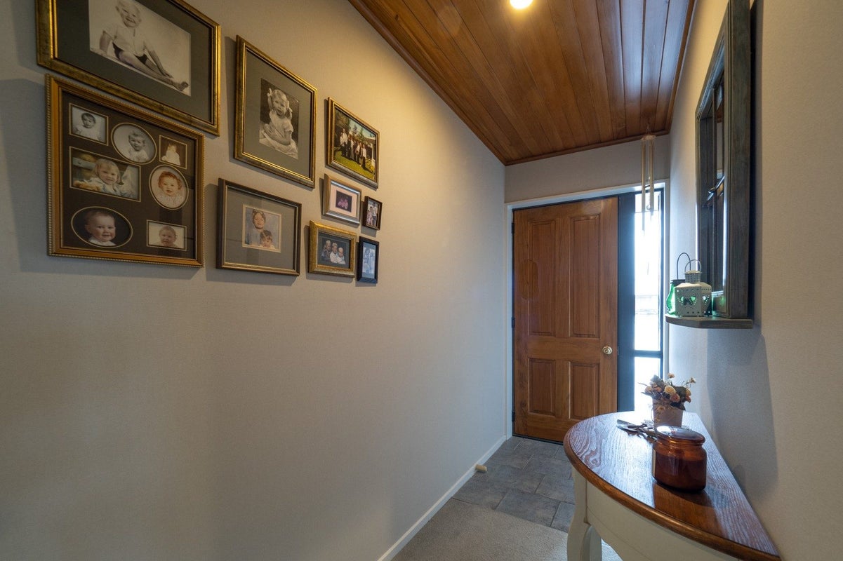 44 William Street, Ashburton, Ashburton - Carousel 2