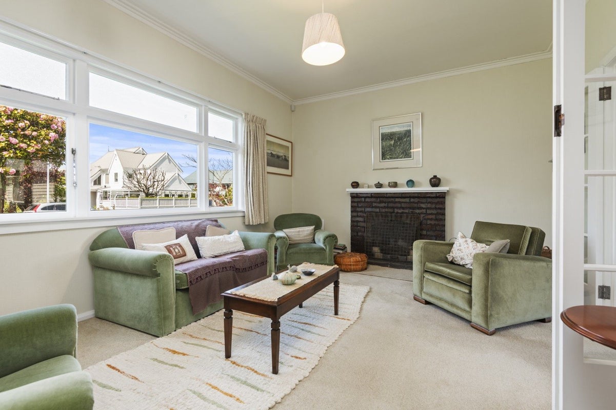 8 Moana Street, Hokowhitu, Palmerston North - Carousel 2