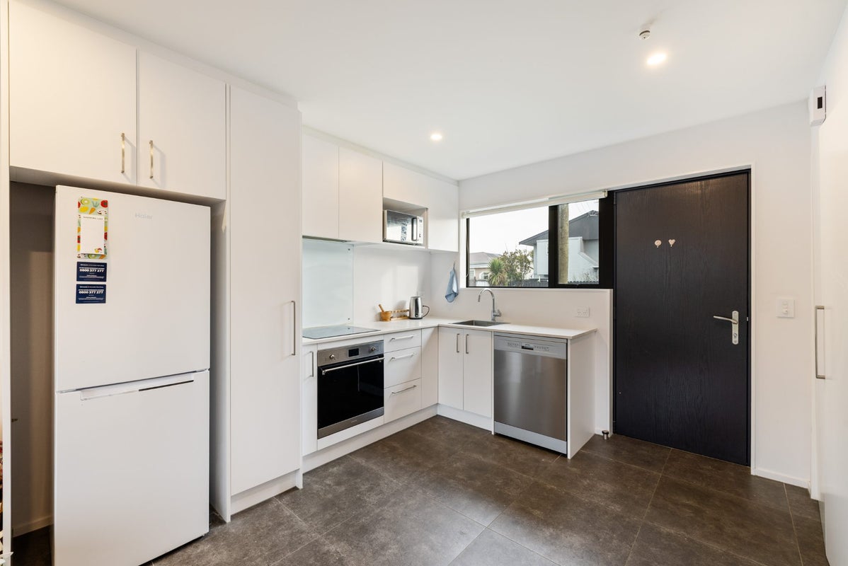 4/6 Trent Street, Linwood, Christchurch - Carousel 2