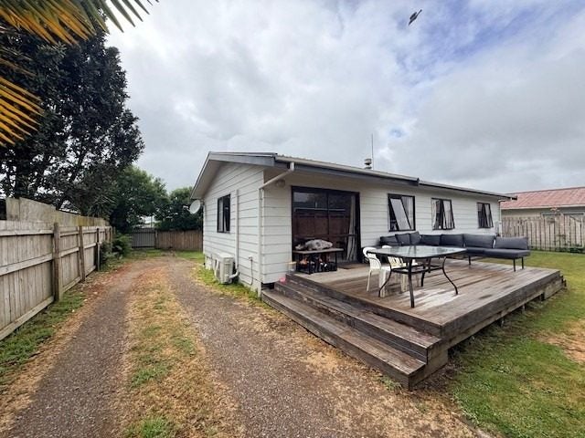 233B State Highway 33, Paengaroa, Te Puke - Carousel 1