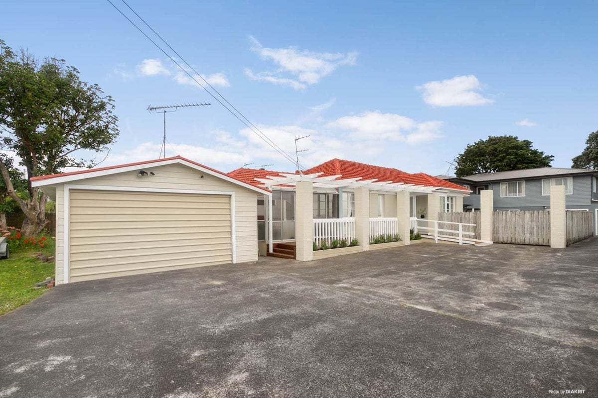 97A West Tamaki Road, Glen Innes, Auckland - Carousel 2