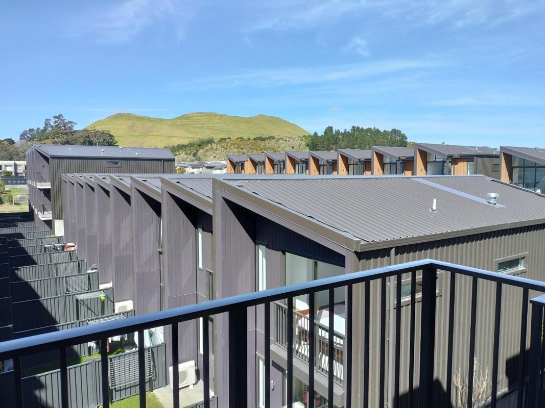 64 Scoria Crescent, Stonefields, Auckland - Carousel 14