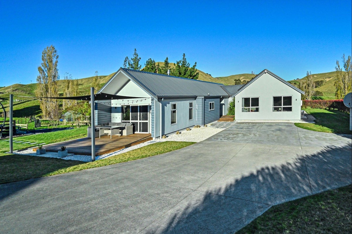 1567 Puketitiri Road, Puketapu, Napier - Carousel 1