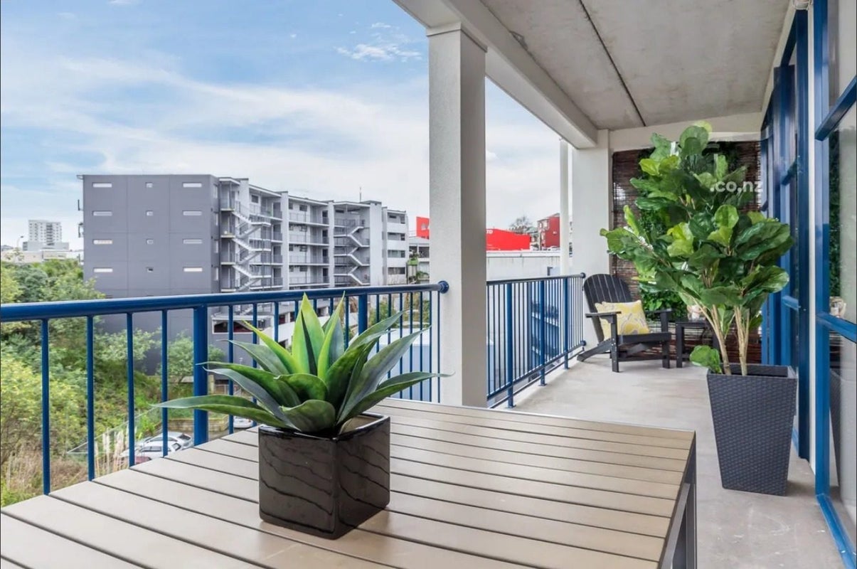 E5/19 Fleet Street, Eden Terrace, Auckland - Carousel 12