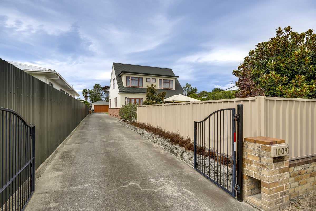 1009 Caroline Road, Mayfair, Hastings - Carousel 30