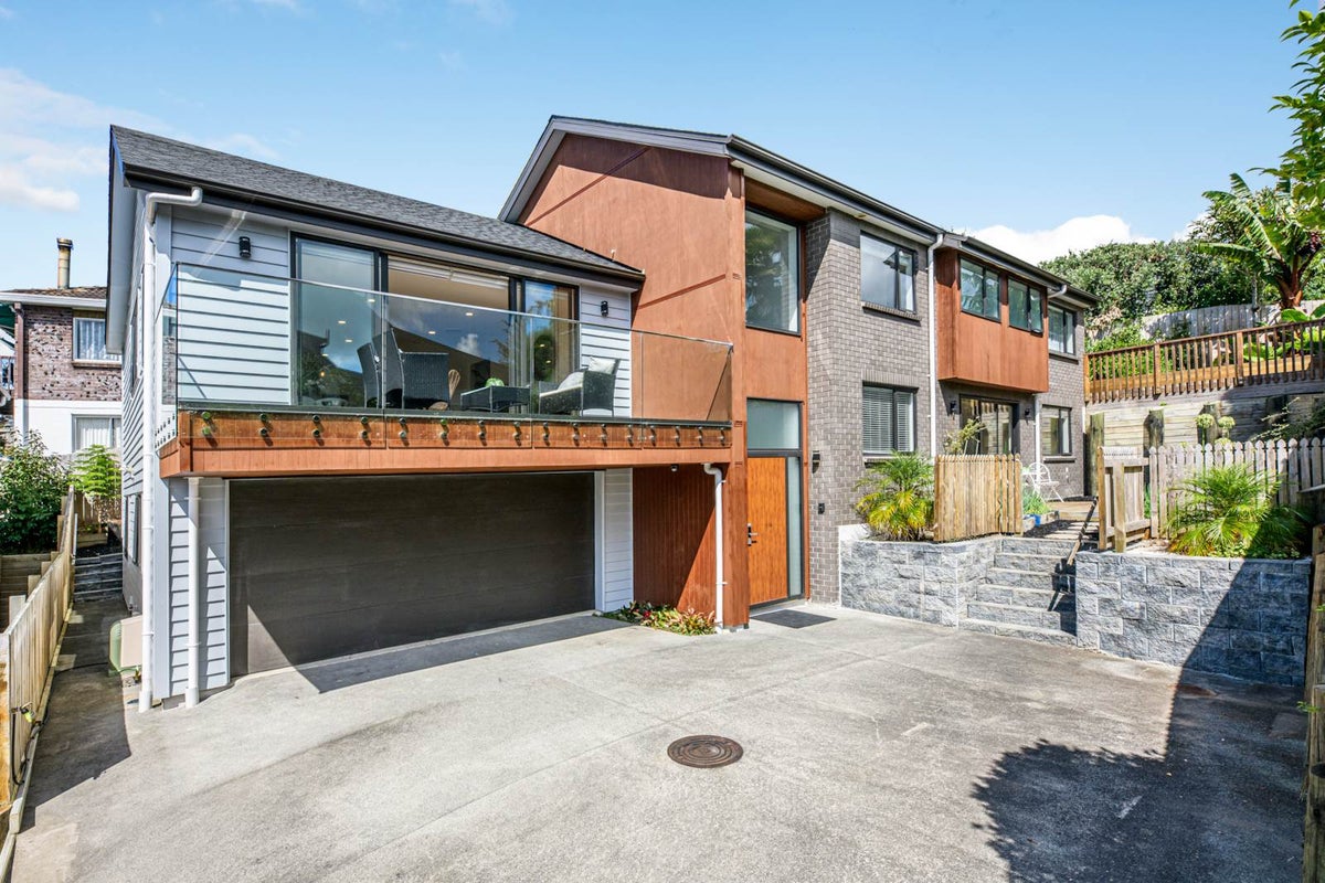 119A Stapleford Crescent, Browns Bay, Auckland - Carousel 1