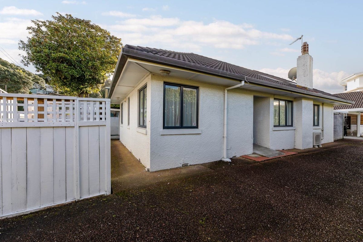 1/6 Eltham Road, Kohimarama, Auckland - Carousel 2