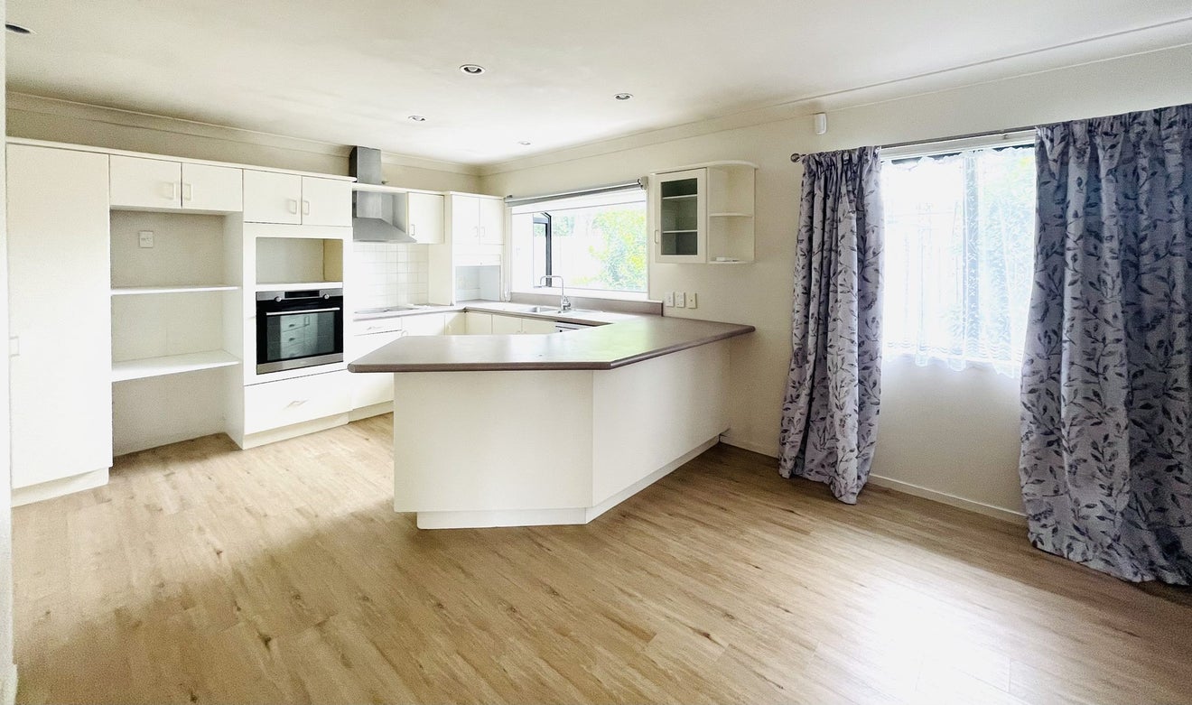 2/19 Glen Avenue, Papatoetoe, Auckland - Carousel 2