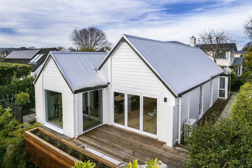 16B Makora Street, Fendalton, Christchurch - Carousel 1