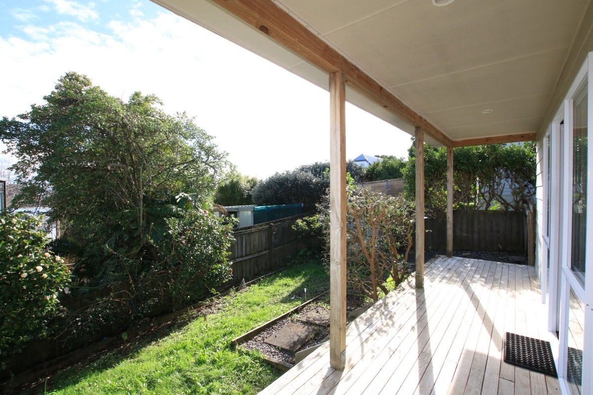 306 Sunset Road, Windsor Park, Auckland - Carousel 12