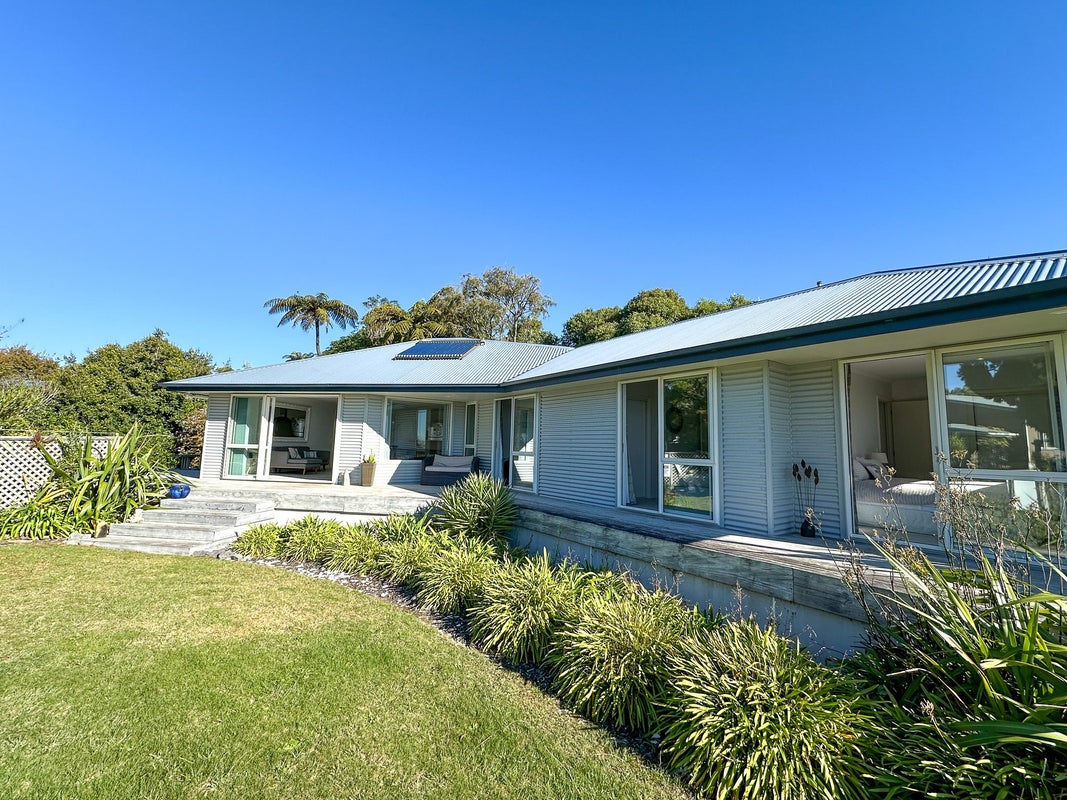 221 Patons Rock Road, Patons Rock - Carousel 1