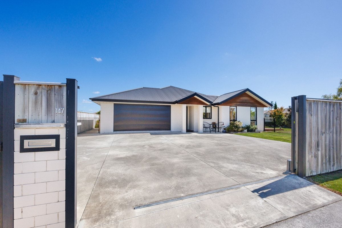 147 Pharazyn Street, Maewa, Feilding - Carousel 2
