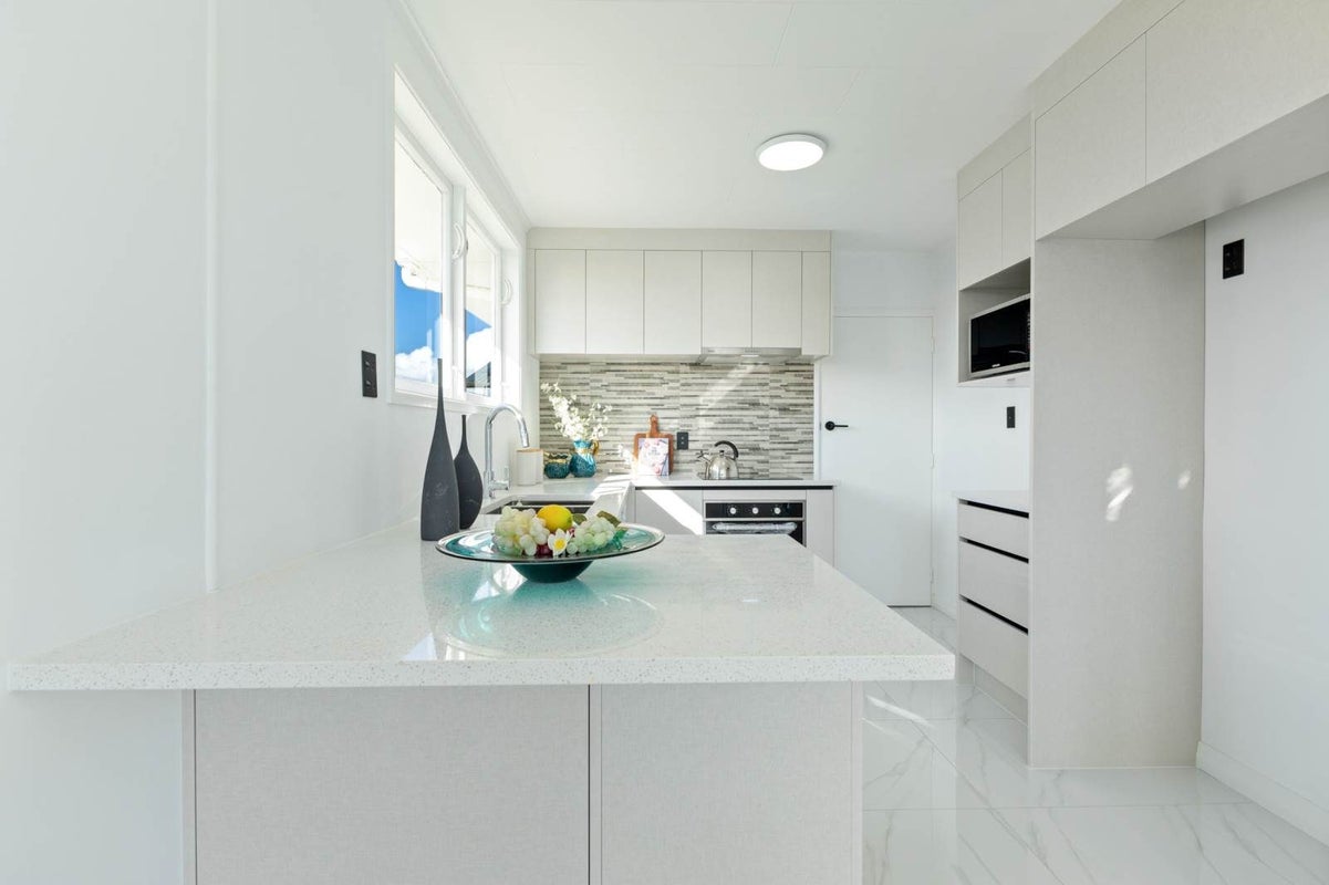 13 Parker Crescent, Otara, Auckland - Carousel 2