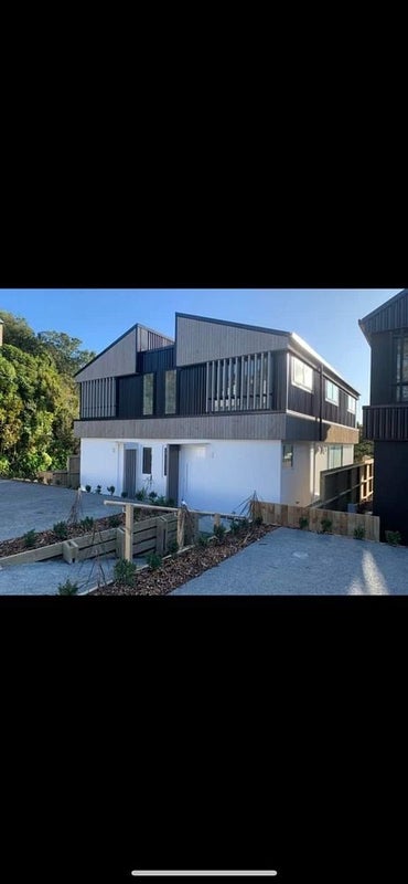 3/6 Bushland Grove, Paparangi, Wellington - Carousel 1
