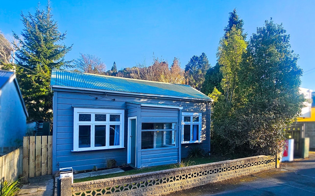 75 North Road, North East Valley, Dunedin - Carousel 1