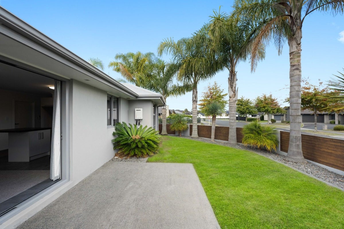 106 Cumberland Drive, Flagstaff, Hamilton - Carousel 16