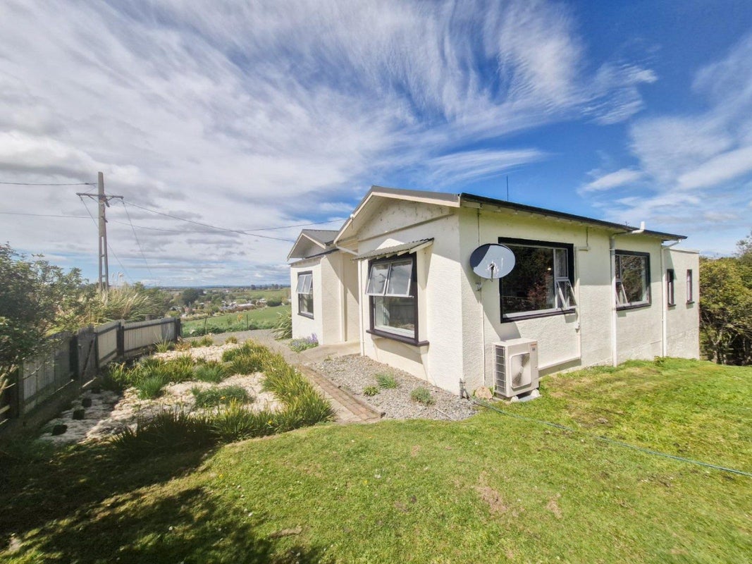 109 Sinclair Avenue, Otautau - Carousel 2