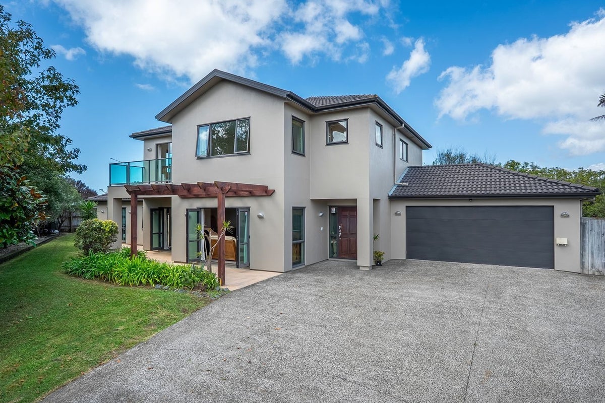 23 Ballymore Drive, Pinehill, Auckland - Carousel 1