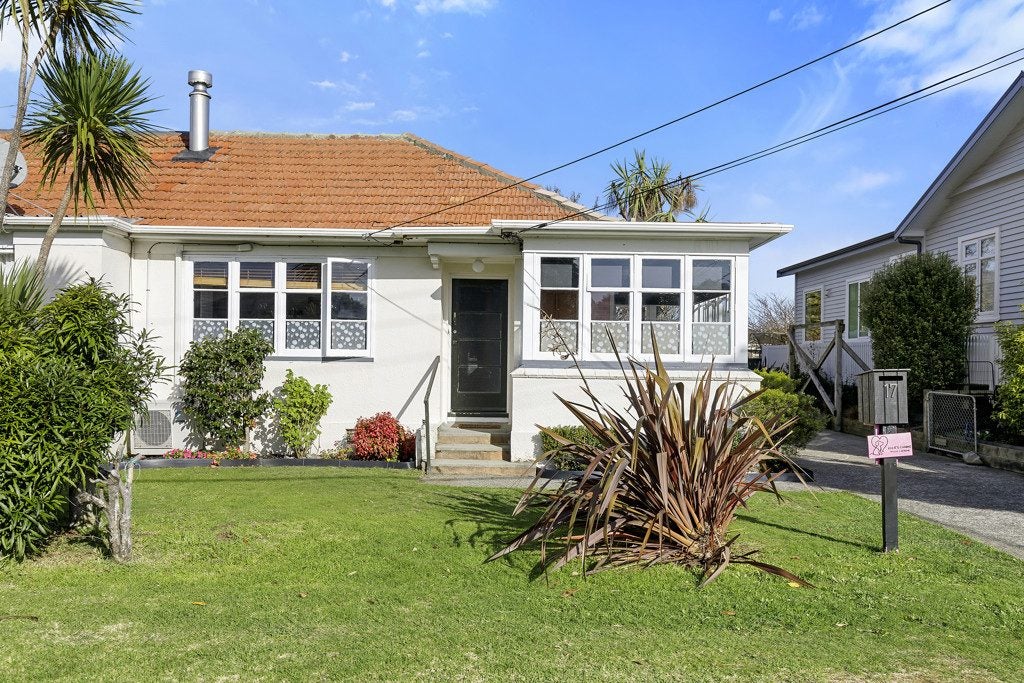17 Kingston Street, Boulcott, Lower Hutt - Carousel 1