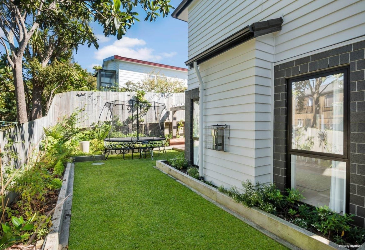 5A Geoffrey Road, Torbay, Auckland - Carousel 24