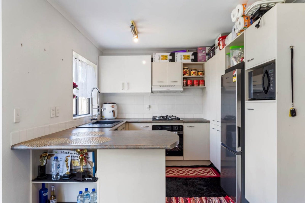 119 Riverton Drive, Randwick Park, Auckland - Carousel 13