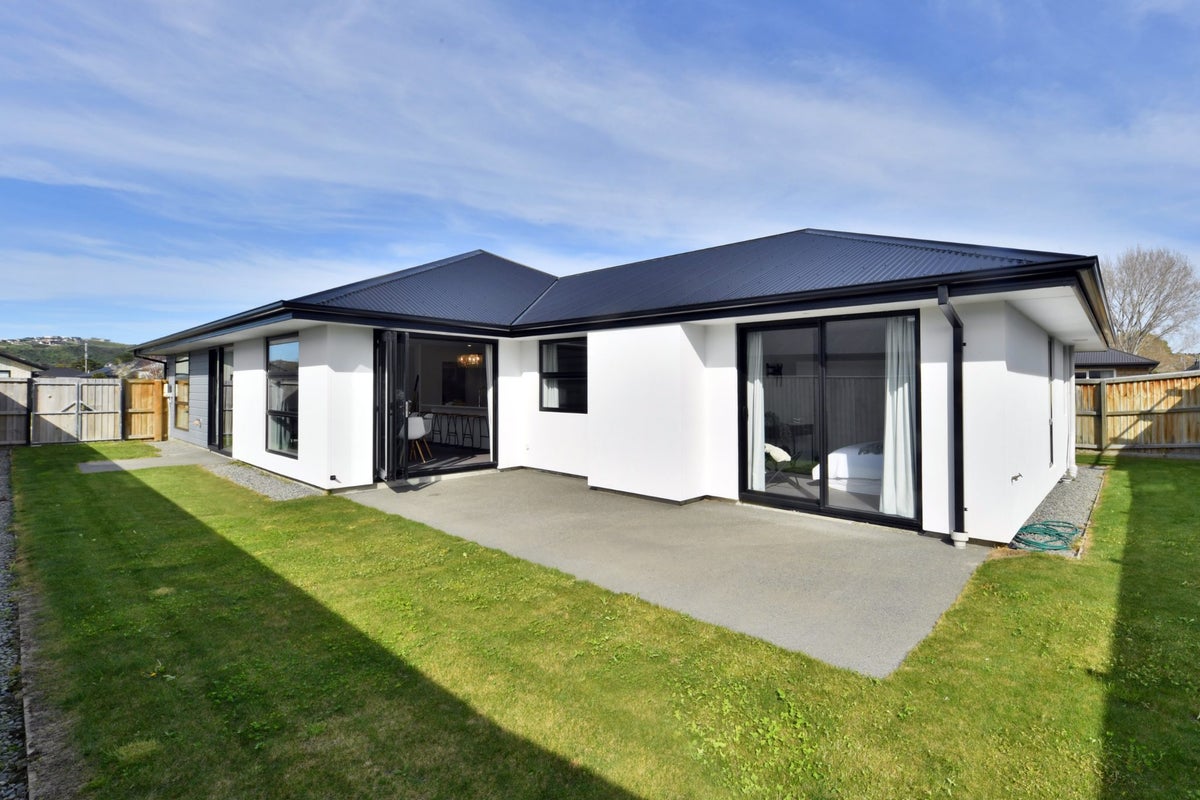 14 Forge Close, Halswell, Christchurch - Carousel 2