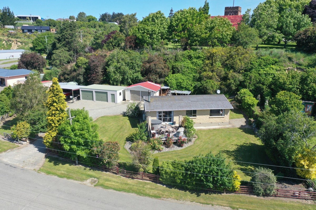 7 Crook Street, Maheno, Oamaru - Carousel 22