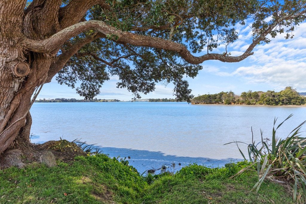 2/41 Turret Road, Tauranga South, Tauranga - Carousel 24