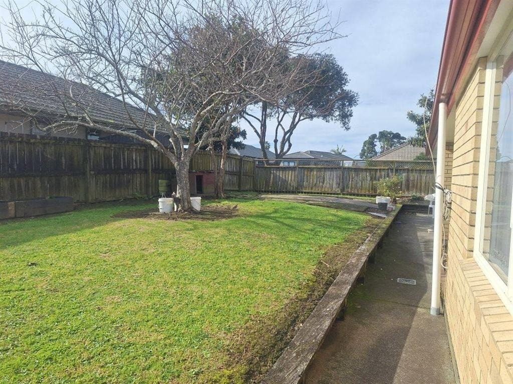 1 Mika Court, Flat Bush, Auckland - Carousel 12