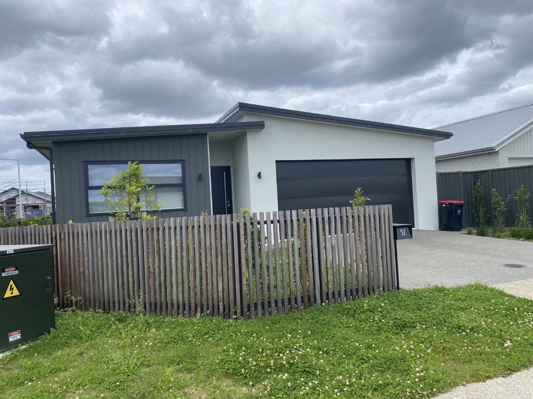 52 Hammick Crescent, Pyes Pa, Tauranga - Carousel 2