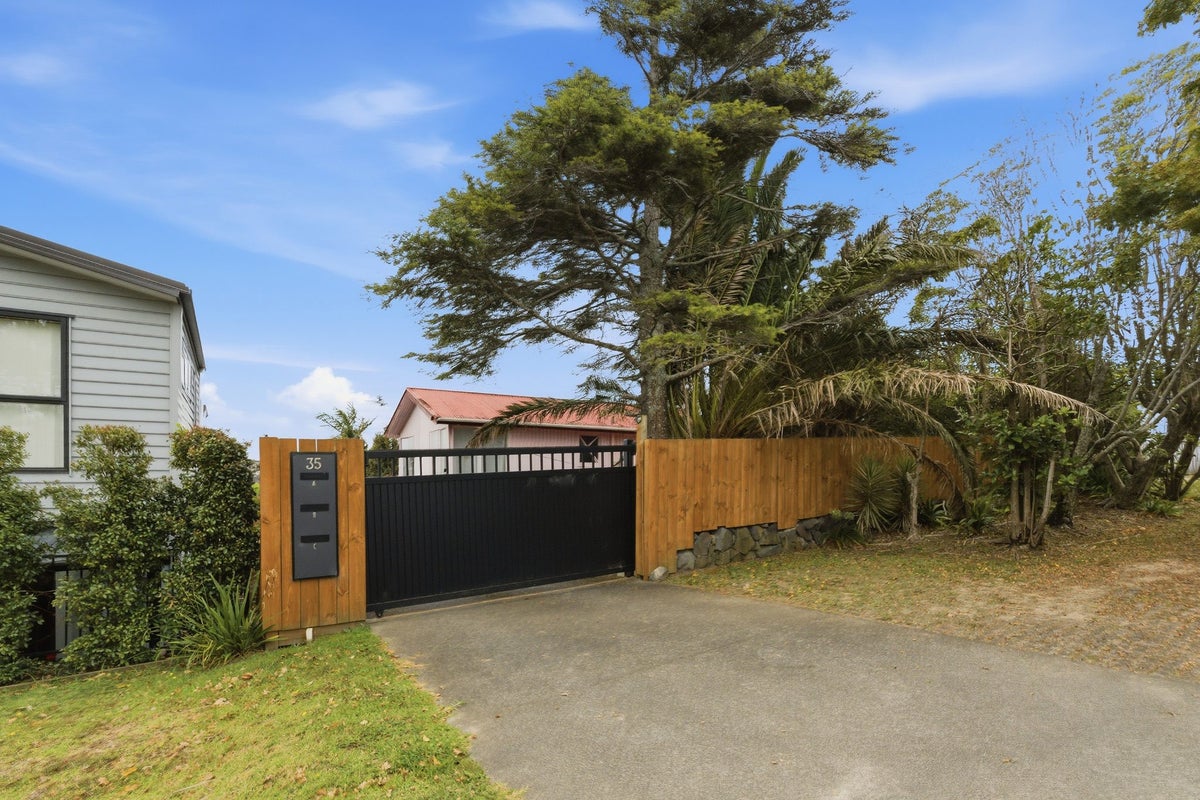 1/35 Rosedale Road, Pinehill, Auckland - Carousel 11